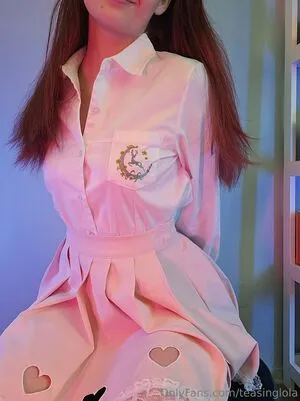 Teasinglola Thumbnail Picture
