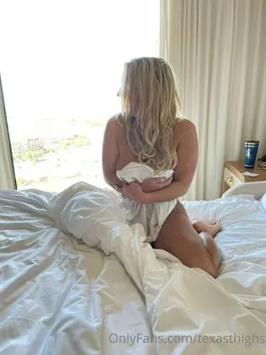 Texasthighs OnlyFans Leaked Free Thumbnail Picture - #ZpXnlhZDa4