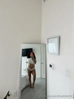 Thattbitcht Thumbnail Picture