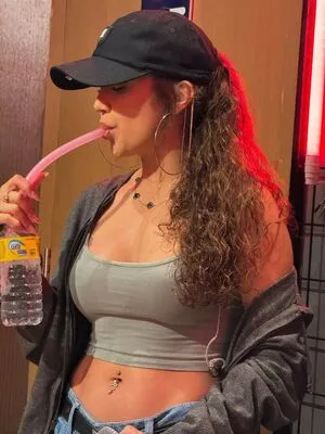 Thauane OnlyFans Leaked Free Thumbnail Picture - #JNJehc8DXo