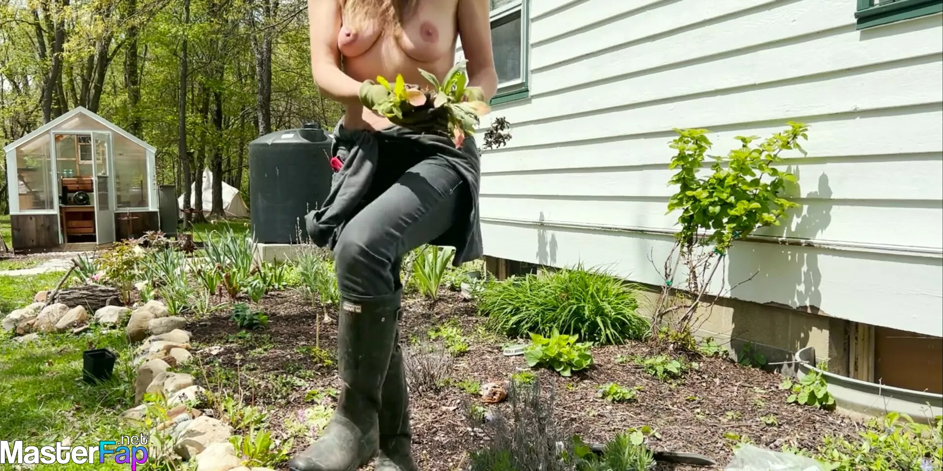 The Naked Gardener Nude OnlyFans Leak Picture 2E0DvyceTd | MasterFap.net
