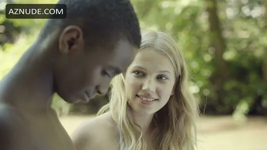 Thea Sofie Thumbnail Picture