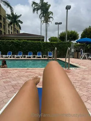 Thebustybxtch OnlyFans Leaked Free Thumbnail Picture - #4DJVyzoAxS