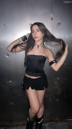Theestefania Thumbnail Picture
