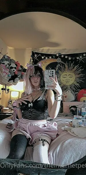 Theinternetpet OnlyFans Leaked Free Thumbnail Picture - #vglLE7TqBy
