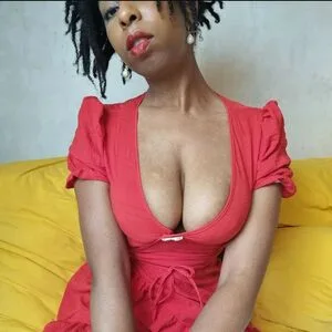Themilkmaide Thumbnail Picture