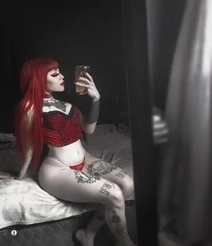 Thepoisoncherry Thumbnail Picture