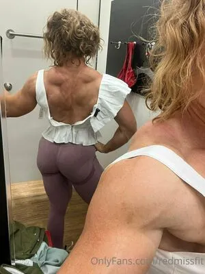 Theredmissfit Thumbnail Picture