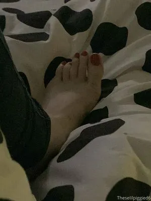 Theselilpiggie6 Thumbnail Picture