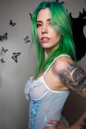 Thesexiestwitch Thumbnail Picture