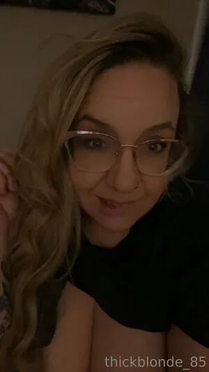 Thickblonde Thumbnail Picture