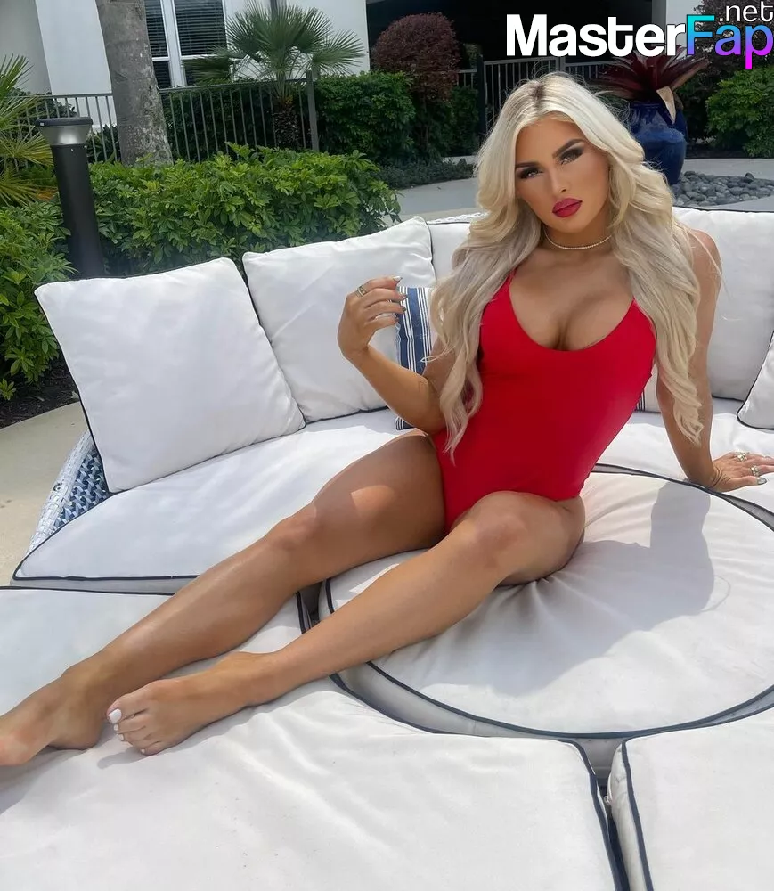 Tiffany stratton feet