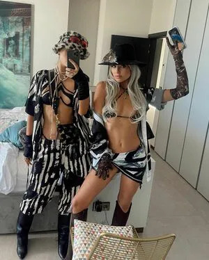 Tina Stinnes Thumbnail Picture
