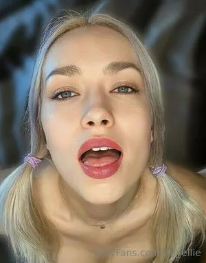Tinyellie Thumbnail Picture