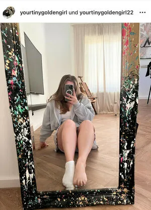 Tinygoldengirl Thumbnail Picture