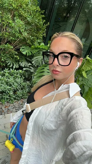 Tinytauny OnlyFans Leaked Free Thumbnail Picture - #yOytx3VLi2