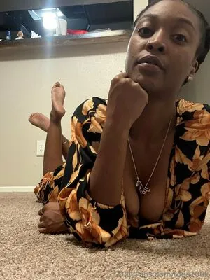 Toes100k Thumbnail Picture