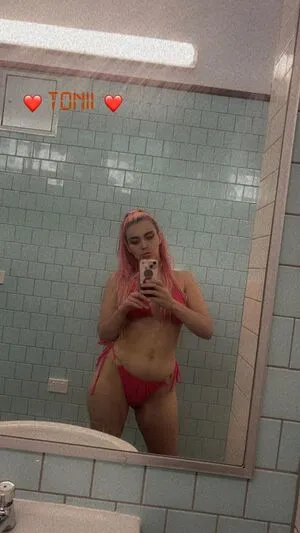 Toniibabiixoxo Thumbnail Picture