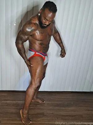 Toolsfreepage OnlyFans Leaked Free Thumbnail Picture - #2Ii23nEfBD