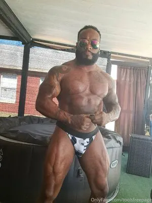 Toolsfreepage OnlyFans Leaked Free Thumbnail Picture - #4bJW3DiFy3