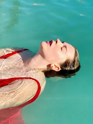 Tori Dunlap Thumbnail Picture