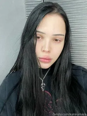 Trans Girl Kate Thumbnail Picture
