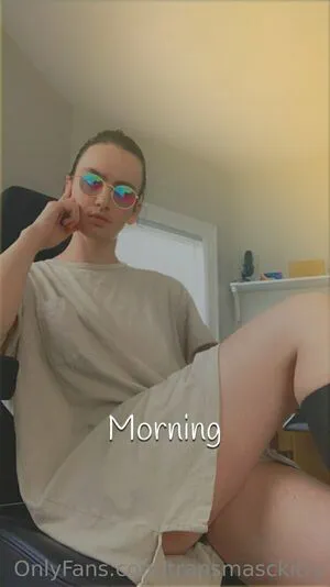 Transmasckitty Thumbnail Picture