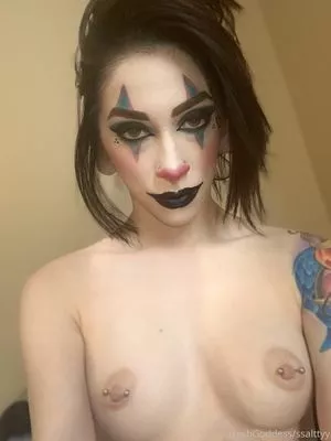 trashgoddess Thumbnail Picture