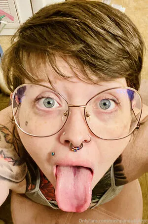 Trashpanda4lyfeyo OnlyFans Leaked Free Thumbnail Picture - #hOGvAsmric