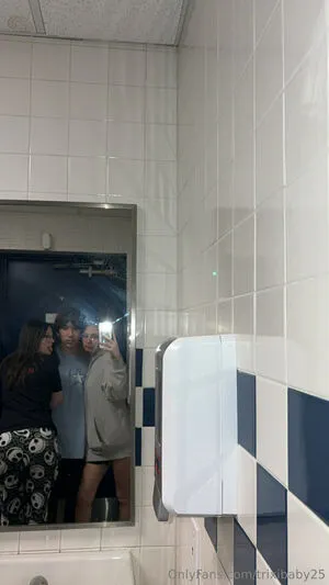 Trixibaby25 Thumbnail Picture