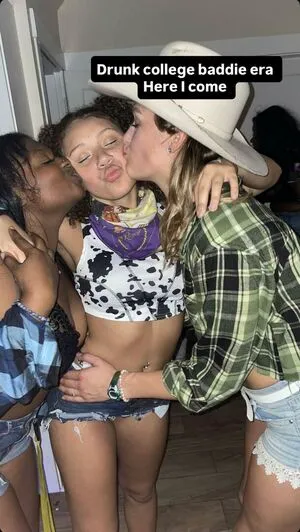 Trixielovestrix OnlyFans Leaked Free Thumbnail Picture - #2Hb4186Rti