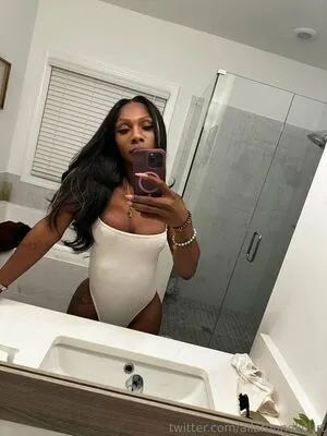 Ts Kourtney Dash Thumbnail Picture