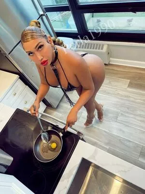 Ts Perla OnlyFans Leaked Free Thumbnail Picture - #zbnJbBDCaj