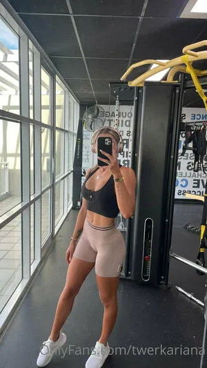 Twerkariana OnlyFans Leaked Free Thumbnail Picture - #2IFOP7Eq7C