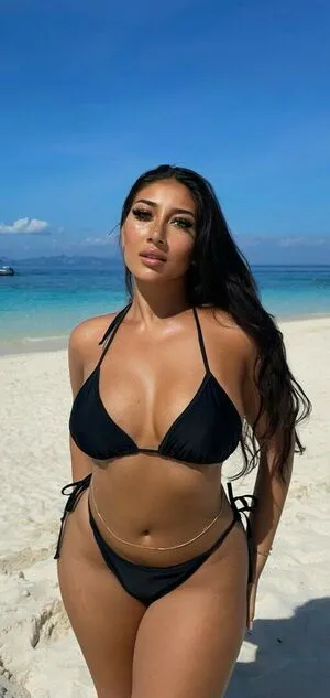 Tyraaw Thumbnail Picture