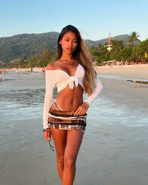 Un Ya OnlyFans Leaked Free Thumbnail Picture - #algkoPIFAu