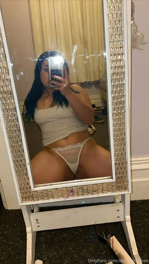Unleashedbee OnlyFans Leaked Free Thumbnail Picture - #l3JKvwP6Pw