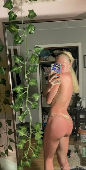 Urdirtygirl420 Thumbnail Picture