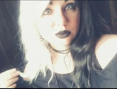 Urlocalwolfgirl Thumbnail Picture