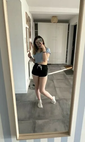 V4ru OnlyFans Leaked Free Thumbnail Picture - #0bMRUEfonE