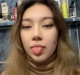 V4ru OnlyFans Leaked Free Thumbnail Picture - #ShExPXd9D3
