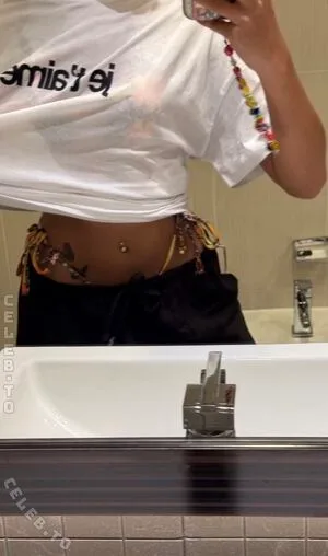 V7ena OnlyFans Leaked Free Thumbnail Picture - #ApiykDR36L