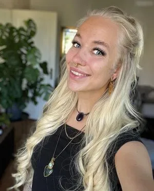 Vaaanesch Thumbnail Picture