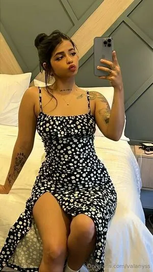 Valanyss OnlyFans Leaked Free Thumbnail Picture - #xZkpW4IXBt