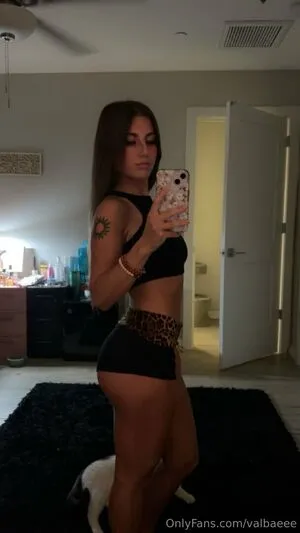Valbaeee OnlyFans Leaked Free Thumbnail Picture - #e1OvhoDtLL