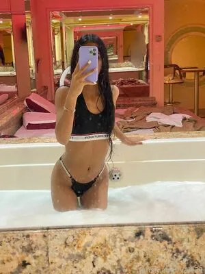 Vale21 OnlyFans Leaked Free Thumbnail Picture - #CcKtnpcaea
