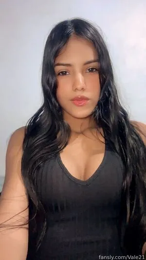 Vale21 OnlyFans Leaked Free Thumbnail Picture - #FgWdDO68fs