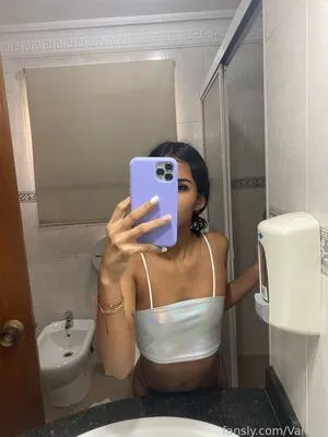 Vale21 OnlyFans Leaked Free Thumbnail Picture - #iHafuddvaE