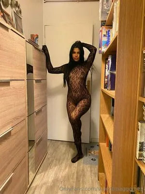 Valentinaggomez Thumbnail Picture
