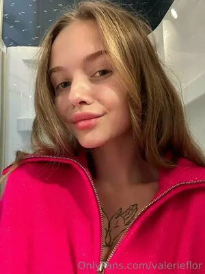 Valerieflor OnlyFans Leaked Free Thumbnail Picture - #IFmglK3W8F